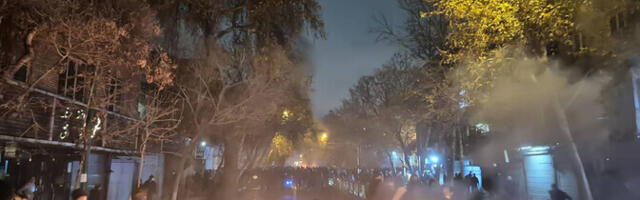 Trump: USA on Iraani protestide jätkudes valmis meeleavaldajaid aitama