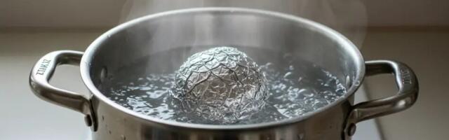 Miks pannakse alumiiniumfoolium keevasse vette?