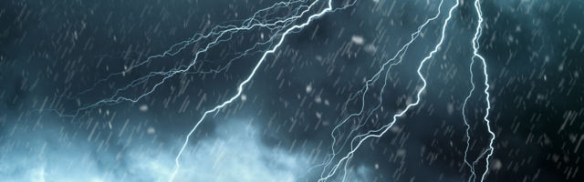 Väga ohtliku ilma hoiatus: Eestit tabab täna öösel tugev vihm, saatjaks äike