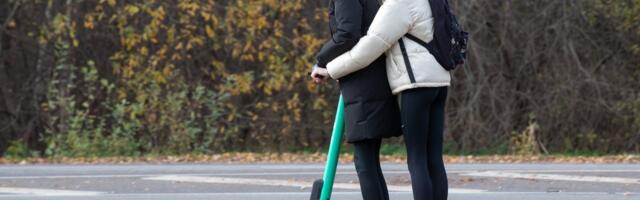 Möödunud aastal hukkus liikluses rekordvähe inimesi, noorte kergliiklejate vigastatute arv aga kahekordistus