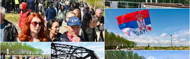 REKA LJUDI DOŠLA DA VIDI I DOČEKA PREDSEDNIKA SRBIJE: Otvara se novi železnički most preko Tamiša u Tomaševcu, vijori se srpska trobojka (FOTO)