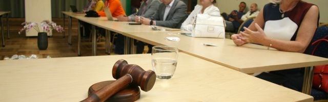 JUHTKIRI Jõhvi rosoljekoalitsiooni keeruline tulevik