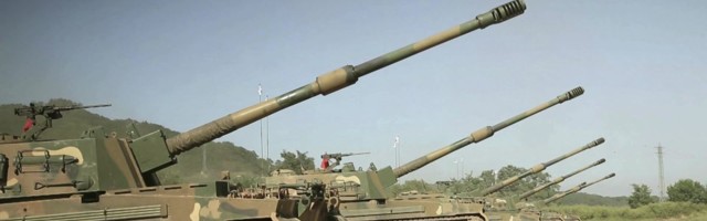 Reporter: Kaitsevägi tutvustas oma uusi liikursuurtükke K9 Kõu