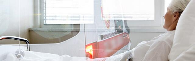 Hooldekodust haiglasse viidud luumurdudega naine suri. Pojale ei osata juhtunut selgitada