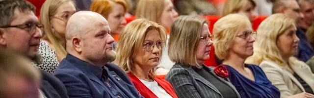 GALERII Pärnu Haigla tähistas konverentsiga 20 aasta möödumist Ristiku tänava kompleksi kolimisest