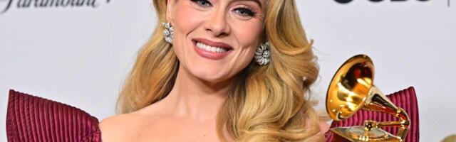 FOTOD | Teadmata ajaks puhkusele läinud Adele sattus üle pika aja piltidele. Superstaari on tavariietes raske ära tunda