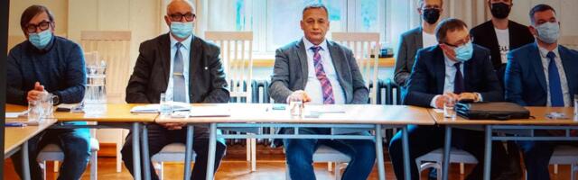 Kalle Grünthal küsib, mis on pildil valesti, Twitter vastab, mis on õigesti