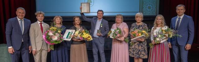 Võru linn tunnustas ja tänas õpetajaid