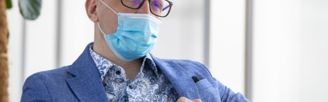 Vaktsineerimise töörühma juht vabandab Eesti rahva ees – tagantjärele vaadates otsustaks teisiti