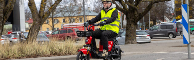 Proovisime järgi: Tallinnas tuleb autoteedele 1000 pisimopeedi. Kuidas sellega sõita on ja mida arvavad eksperdid?