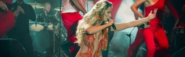 TEA TAIROVIĆ SAMOPROZVANA KRALJICA?! Pevačica novom objavom izazvala LAVINU komentara - svi se pitaju da li je preterala! (FOTO)