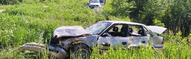 FOTOD | Raske avarii Pärnumaal: viga sai seitse inimest, neist üks on kõigest kuuekuune imik