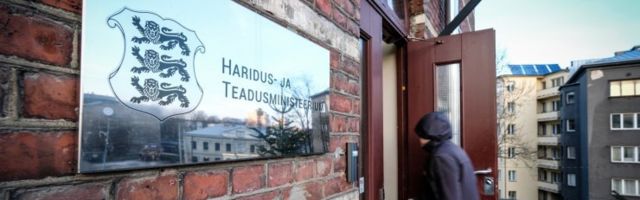 GRAAFIK | Kui palju jääb teiste haridusministeeriumi allasutuste juhtide palk maha Ulla Ilissoni 6900-eurosest palgast?