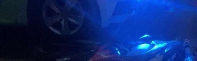 Harjumaal sõitis politseiauto otsa põgenenud 16-aastasele mootorratturile