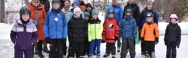 Hundud ja hellakesed uisutasid uuel aastal