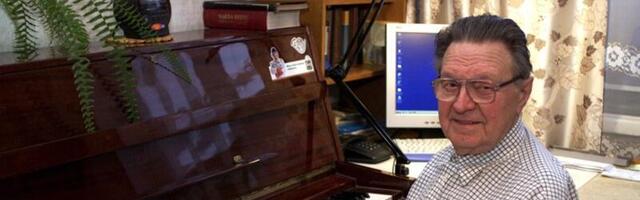 Suri dirigent  Erich Kõlar 