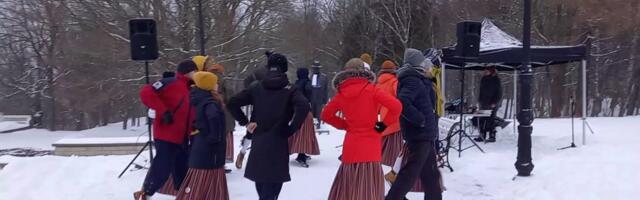 VIDEO ⟩ Toilas tähistati Eesti sünnipäeva ühislaulmisega