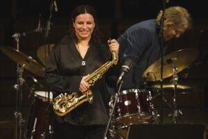 Fausti valusad hitid kõlasid uues kuues