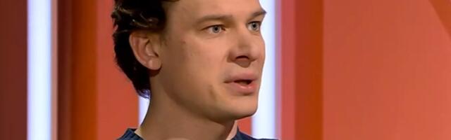 Ott Raidmets sõitis teatritööpausi ajal taksot ja teenis leiba baaris_ vahepeal on tore muid asju ka teha