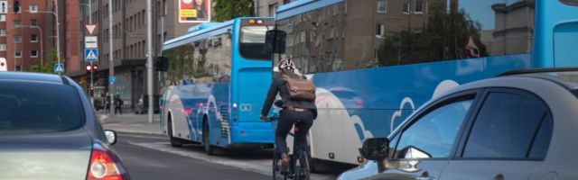 Tallinnas sai liinibussides viga kaks kukkunud inimest