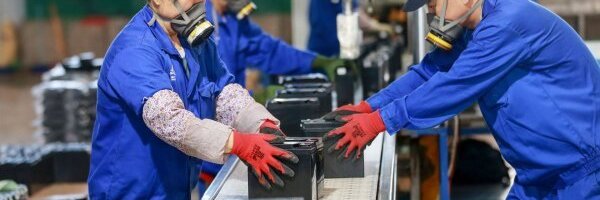 Hiina tootmine kasvas märtsis