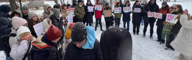 PILDID: Vene noored mässavad Robloxi keelamise vastu