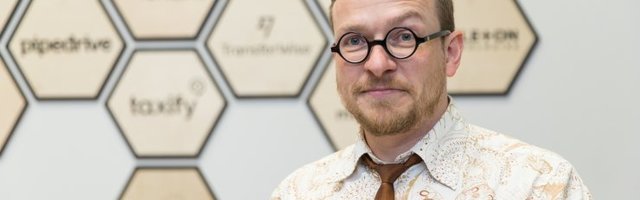 KLÕPS | Isa suust kukkunud! Jüri Muttika näitas pisipoega