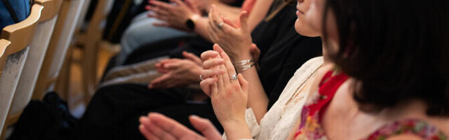 Uuring: teadlased vürtsitavad konverentsiettekandeid kesiste naljadega