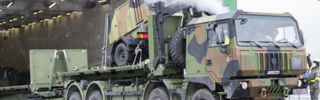 FOTOD JA VIDEO | Prantsuse ja Ühendkuningriigi sõjatehnika jõudis Eestisse