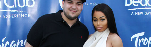 KLÕPS | Robert Kardashian viskas pluusi seljast ja näitas tubli kaalulangust