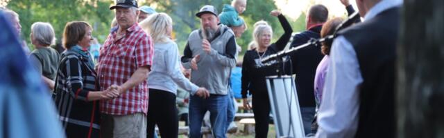 FOTOD | Laukal peeti üle kolme aasta jaanituld