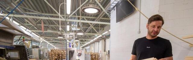 Kiiresti kasvanud aknatootja koondab kümneid inimesi