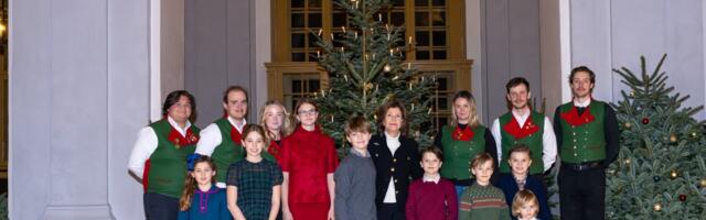 JÕULUMELU ROOTSI KUNINGAKOJAS: Silvia sai kõik lapselapsed ühisele fotole!